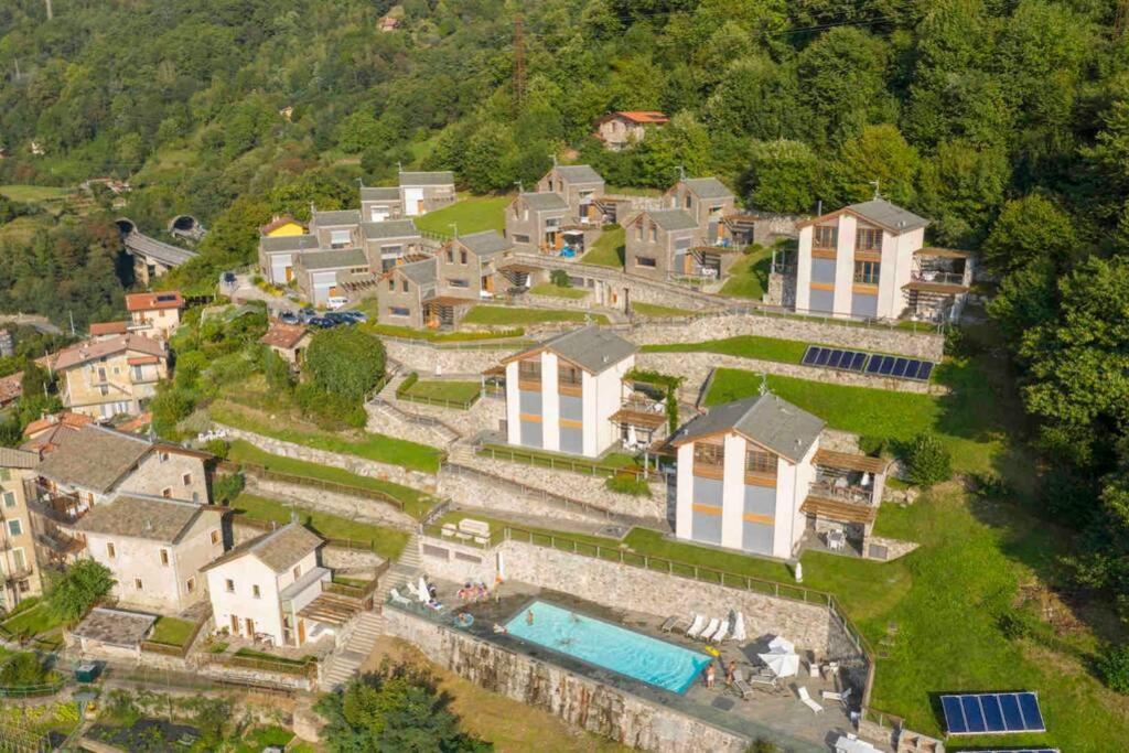 Lago Di Como- Amazing View- Bellano Bagian luar foto